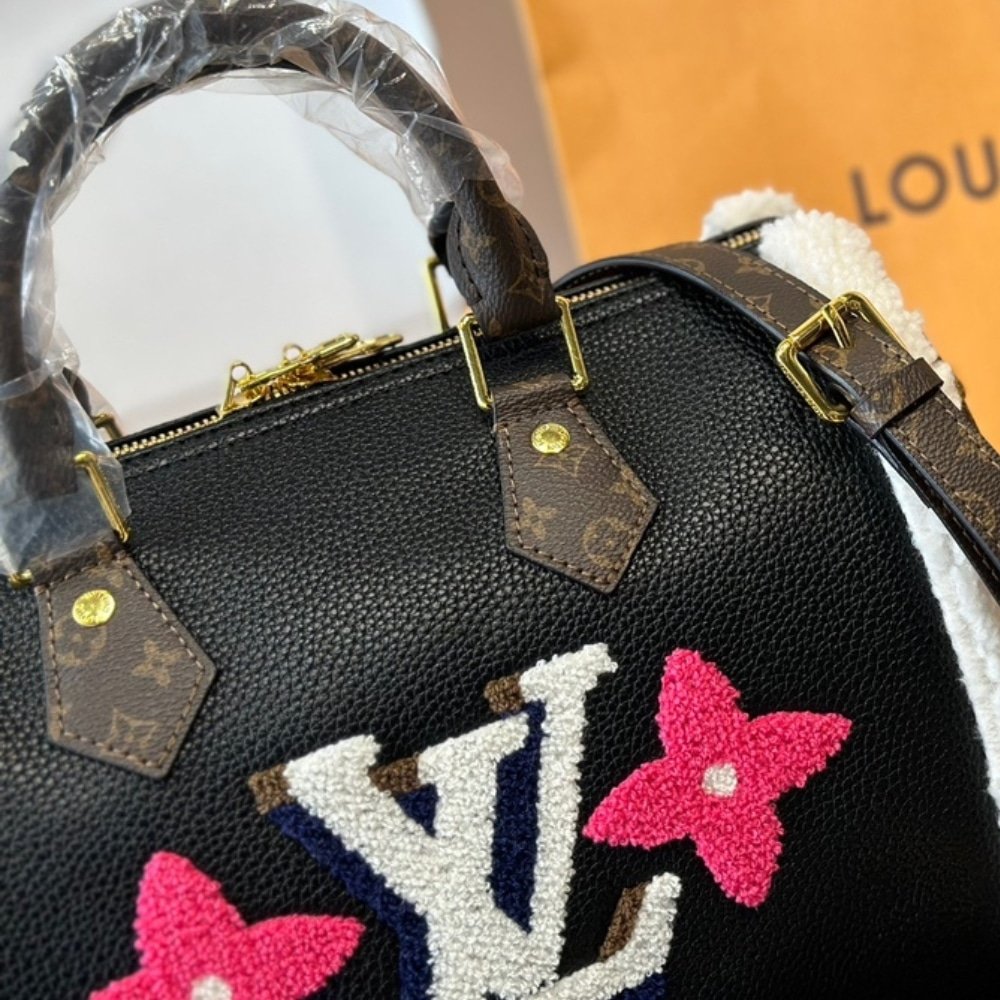 L0vis Vvtt0n Speedy Bandouliere 30 Monogram Teddy Black 30Cm M56966