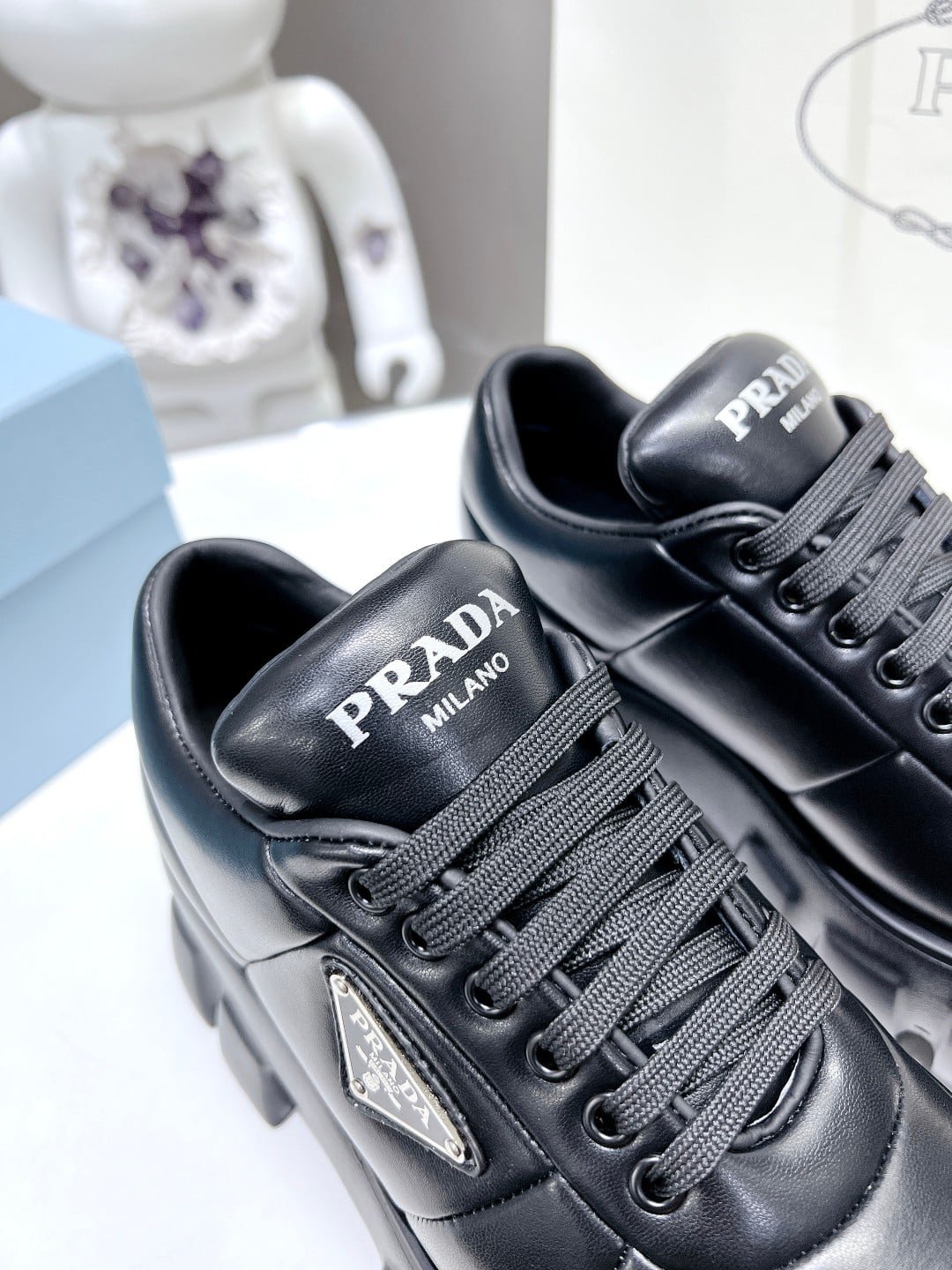 Pra*a Soft Padded Nappa Leather Lace Up Shoes Black 1E119N 2Dl8 F0002 F 055